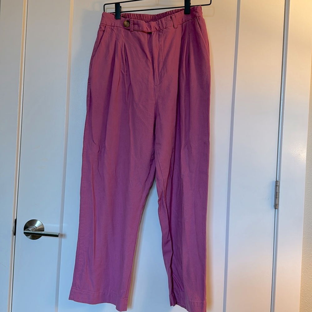 Farm Rio brand fuchsia pink linen pants. Size small (P in Brazil)